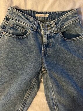 Levi’s superlow jeans